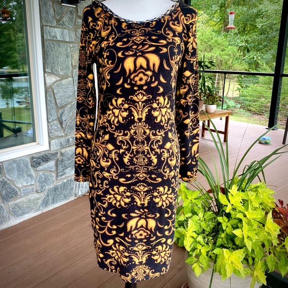 ♥️PARIS—‘Leo Guy’ VERY cool Knit Dress … Versace- Esq print — Soft & Stretchy ♥️ - Picture 3 of 15